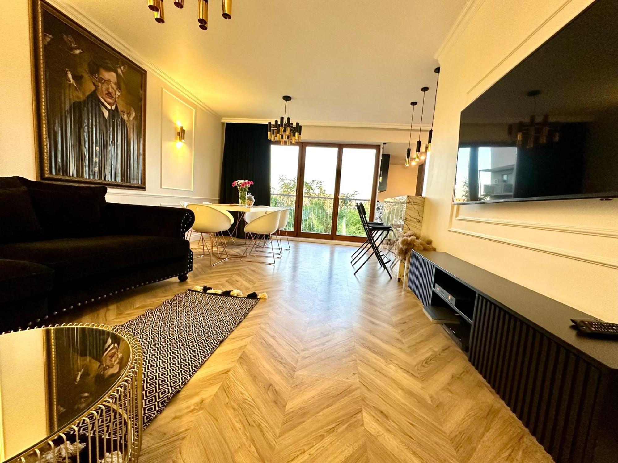 Mozarta Sky Terrace Vip 2-bed Apartament